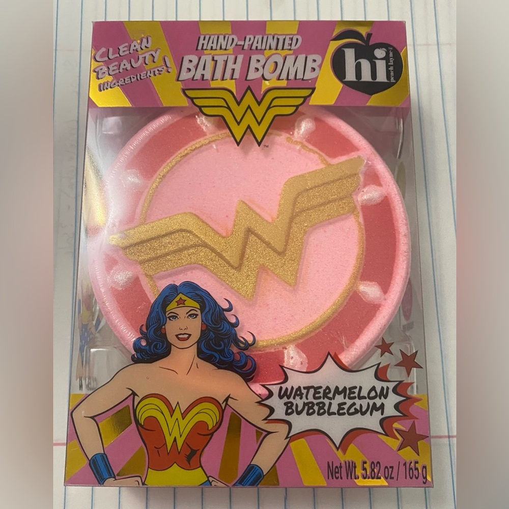 DC Wonder Woman Pink Bath Bomb